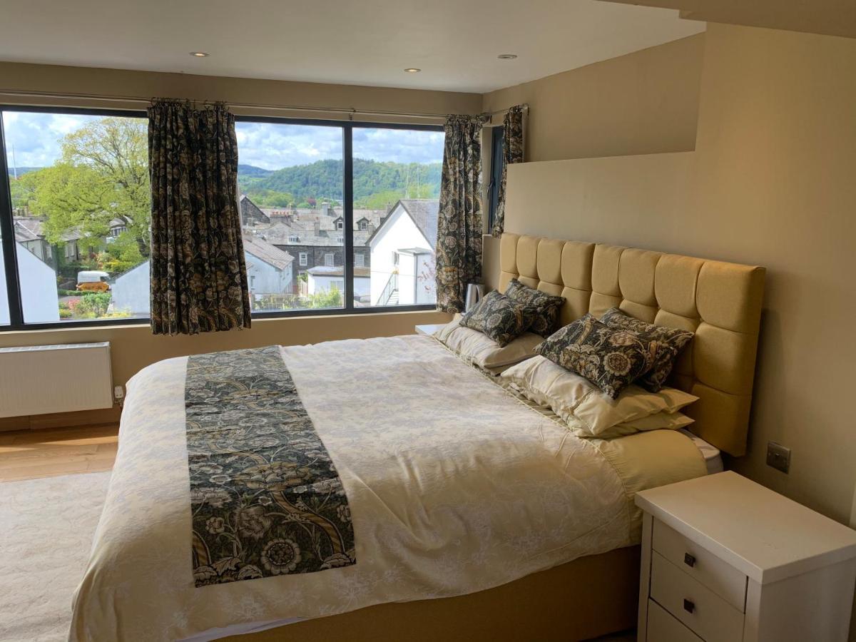 The Penthouse Bowness Luxury Loft Jacuzzi Bath & Complimentary Lakeview Spa Membership Екстер'єр фото