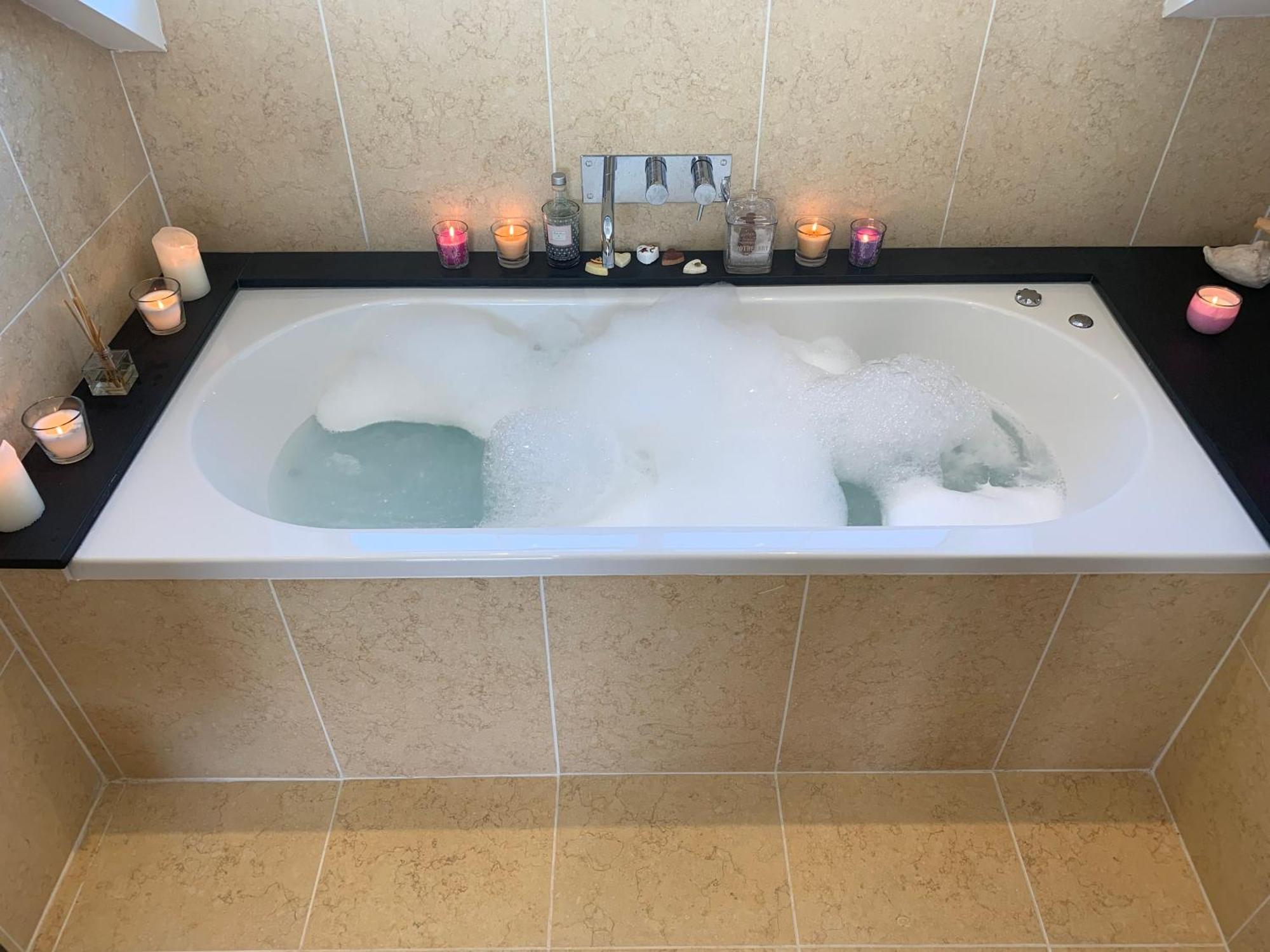 The Penthouse Bowness Luxury Loft Jacuzzi Bath & Complimentary Lakeview Spa Membership Екстер'єр фото